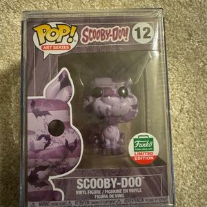 Limited Edition with Hard Case Scooby Doo Funko Pop